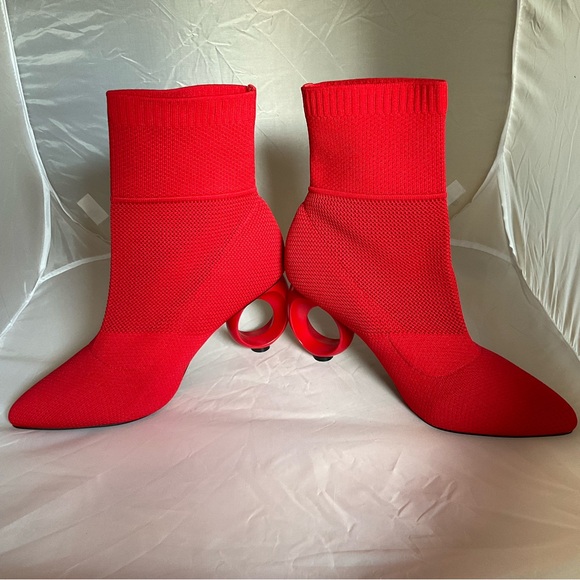 Red Sculptural Heel Sock Boot Circular Heel Statement Ankle Boot 11 NWT Beyoncé - Picture 13 of 16